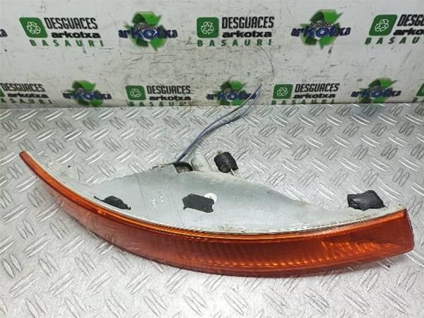 PILOTO DEL. DCHO. LUZ DIURNA Renault Trafic 1.9 DCI II (JL) 101CV (2001-2006) (74 KW) - 20015 / F9QU7