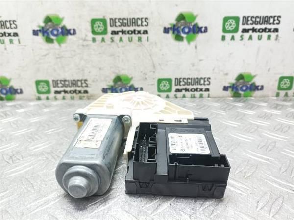 MOTOR ELEVALUNAS DEL. DCHO. Seat Leon 2.0 TDI (1P1) (2005-2013) 140CV (103 KW) - 20205 / BKD