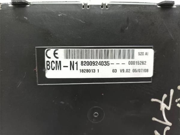 CAJA FUSIBLES/RELE Renault Kangoo 1.5 DCI GRAND (KW) 86CV (63 KW) - 20548 / K9K B8