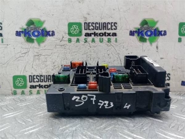 CENTRALITA Peugeot 405 1.9  I (15B) (1987-1992) (90 KW) - 20798 / D6A