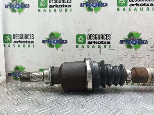 TRANSMISION DEL. IZDA. Renault Megane 1.5 DCI II GRANDTOUR 101CV (2004-2006) (74 KW) - 20887 / K9K F7
