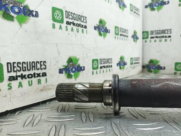 TRANSMISION DEL. DCHA. Renault Megane 1.5 DCI II GRANDTOUR 101CV (2004-2006) (74 KW) - 20888 / K9K F7