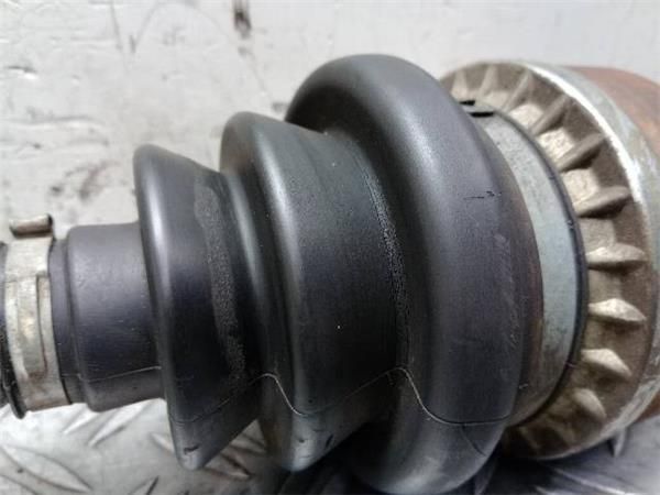 TRANSMISION DEL. DCHA. Opel Zafira 1.9 CDTI B (M75) 120CV (2005-2015) (88 KW) - 21223 / Z19DT