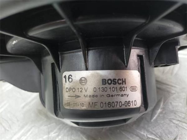 VENTILADOR CALEFACCION Toyota Corolla 2.2 TD VERSO (R1) (2004-2009) (100 KW) - 21502 / 2AD FTV