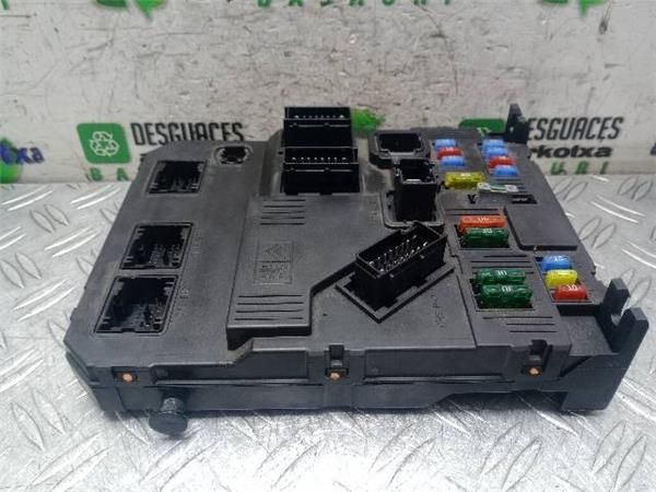 CAJA FUSIBLES/RELE Peugeot 1007 1.4 G (KM) 75CV (2005-2011) (54 KW) - 21617 / KFV