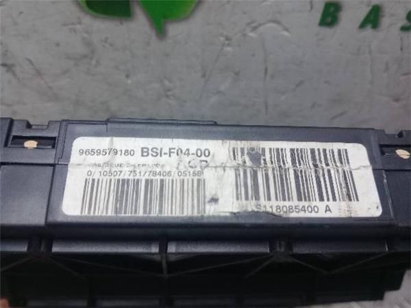CAJA FUSIBLES/RELE Peugeot 1007 1.4 G (KM) 75CV (2005-2011) (54 KW) - 21617 / KFV