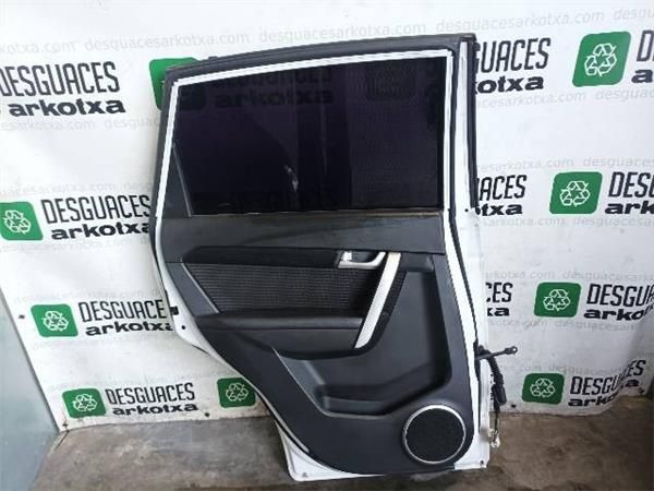 PUERTA TRA. IZDA. Chevrolet Captiva 2.2 D VCDi FWD 163 CV (C140) (2011-2015) (120 KW) - 21641 / Z22D1