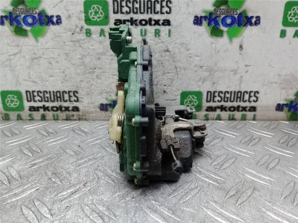 CERRADURA PUERTA TRA. DCHA. Volkswagen Golf 1.8 G IV TURBO GTI (1997-2005) 150CV (110 KW) - 21733 / AUM