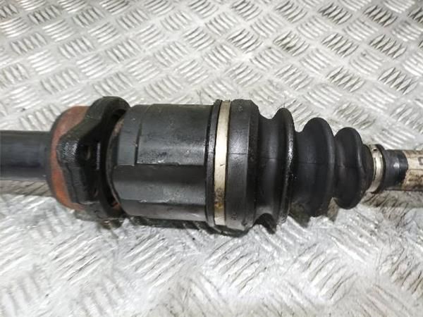 TRANSMISION DEL. DCHA. Toyota Corolla 2.2 TD VERSO (R1) (2004-2009) (100 KW) - 21956 / 2AD FTV