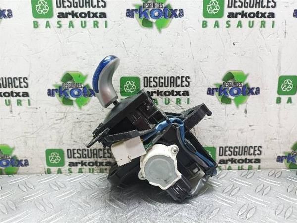 PALANCA DE CAMBIO Toyota Auris 1.8  TOURING SPORTS (E18) (73 KW) - 22384 / 2ZR