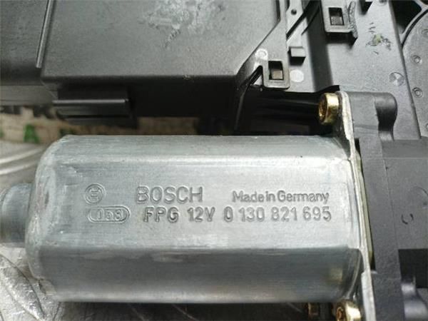 MOTOR ELEVALUNAS DEL. IZDO. Volkswagen Passat 1.9 TDI (B5) 131CV (2000-2005) (96 KW) - 22547 / AVF