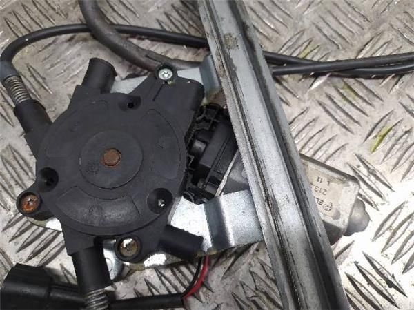ELEVALUNAS ELECTRICO DEL. DCHO. Seat Ibiza 1.9 SDI II (6K1) 64CV (1996-1999) (47 KW) - 22567 / 1Y