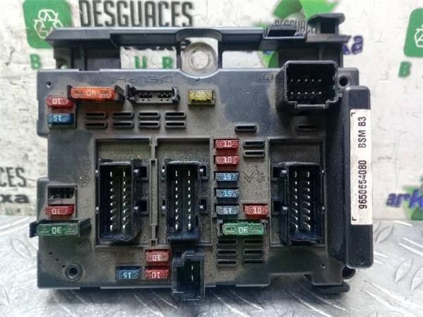 CAJA FUSIBLES/RELE Peugeot 307 2.0 HDI (3C) 90CV (2000-2007) (66 KW) - 22834 / RHY
