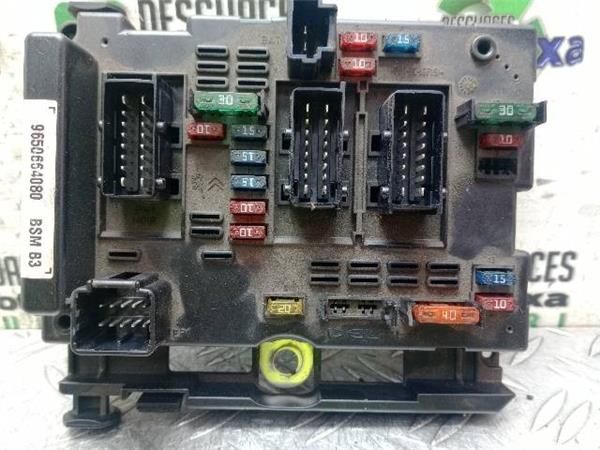 CAJA FUSIBLES/RELE Peugeot 307 2.0 HDI (3C) 90CV (2000-2007) (66 KW) - 22834 / RHY