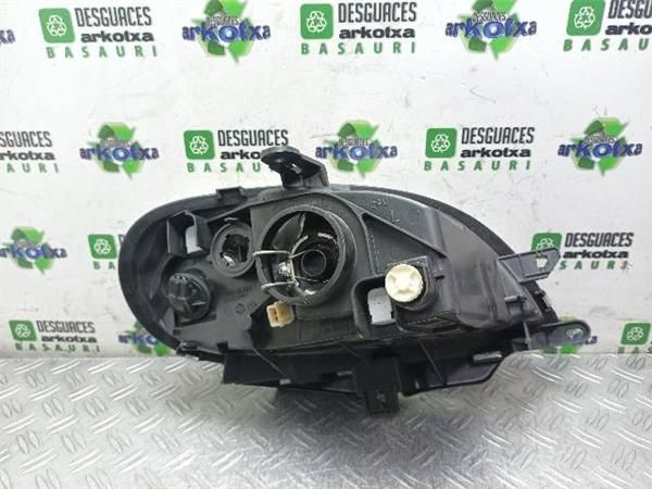 FARO DEL. IZDO. Citroen Saxo 1.4 G SX (1996-2003) 75CV (55 KW) - 22979 / KFW