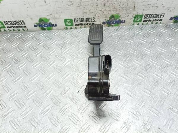 PEDAL ACELERADOR Toyota Auris 1.8  TOURING SPORTS (E18) (73 KW) - 23105 / 2ZR