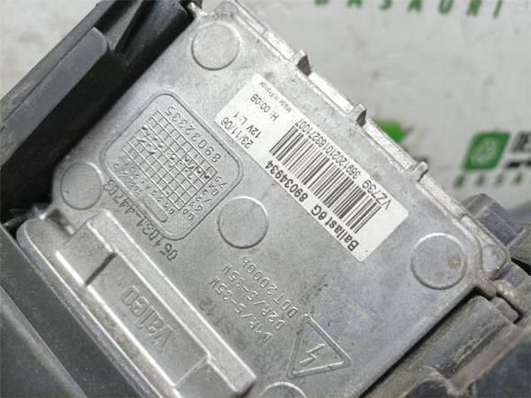 FARO XENON DCHO. Renault Espace 2.0 DCI IV (JK0) (110 KW) - 23236 / M9R