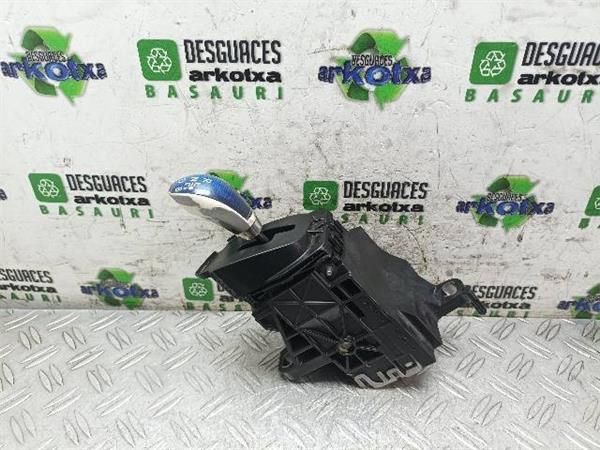 PALANCA DE CAMBIO Toyota Prius 1.8  PLUS (ZVW40) (73 KW) - 23256 / 2ZR