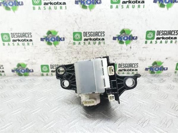 PALANCA DE CAMBIO Toyota Prius 1.8  PLUS (ZVW40) (73 KW) - 23256 / 2ZR