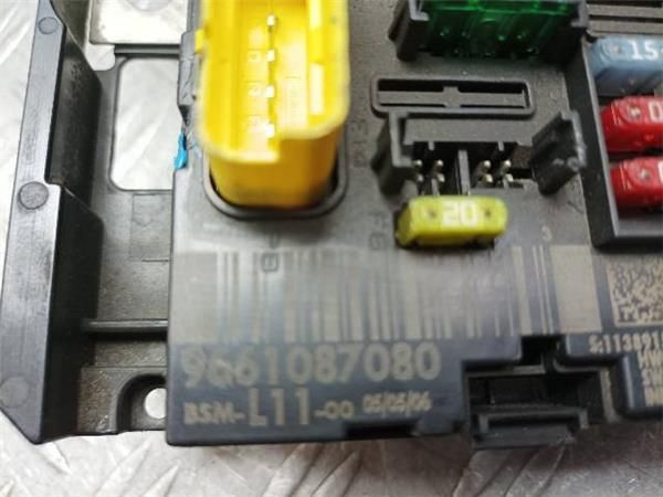 CAJA FUSIBLES/RELE Citroen C4 1.6 HDI (LC) 92 VTR 90CV (2004-2011) (66,2 KW) - 23355 / 9HX