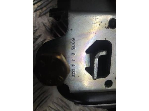 CINTURON SEGURIDAD DEL. DCHO. Audi A3 1.9 TDI (8P) (77 KW) - 23410 / BKC