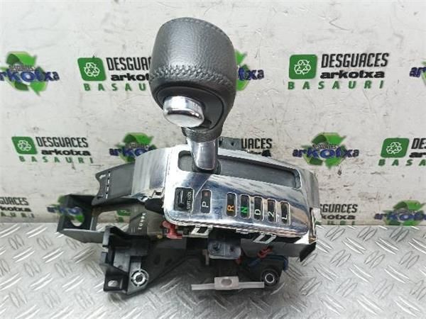 PALANCA DE CAMBIO Toyota Corolla 1.6 G (E12) VVT-I 110CV (2002-2006) (81 KW) - 23604 / 3ZZ-FE