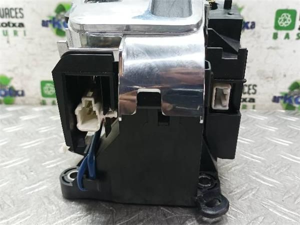 PALANCA DE CAMBIO Toyota Corolla 1.6 G (E12) VVT-I 110CV (2002-2006) (81 KW) - 23604 / 3ZZ-FE