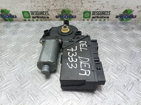 MOTOR ELEVALUNAS DEL. DCHO. Audi A4 2.5 TDI 163CV (B7) (8E) V6 (2004-2008) (120 KW) - 23740 / BDG