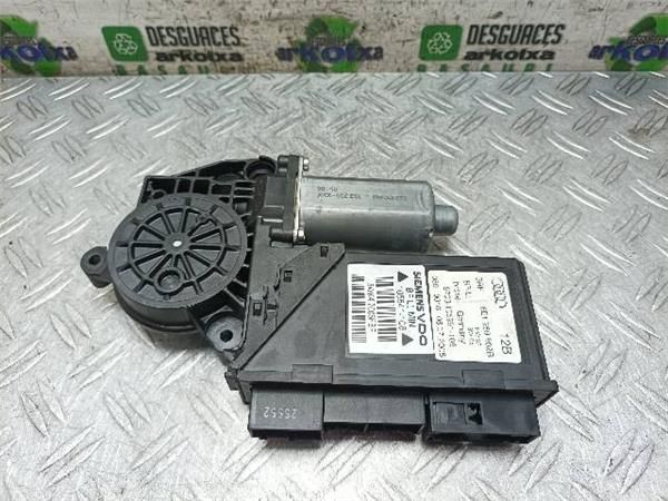MOTOR ELEVALUNAS DEL. DCHO. Audi A4 2.5 TDI 163CV (B7) (8E) V6 (2004-2008) (120 KW) - 23740 / BDG