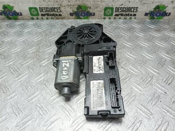 MOTOR ELEVALUNAS DEL. IZDO. Renault Scenic 1.9 DCI III (JZ) 131CV (2009-2011) (96 KW) - 23749 / F9QP8
