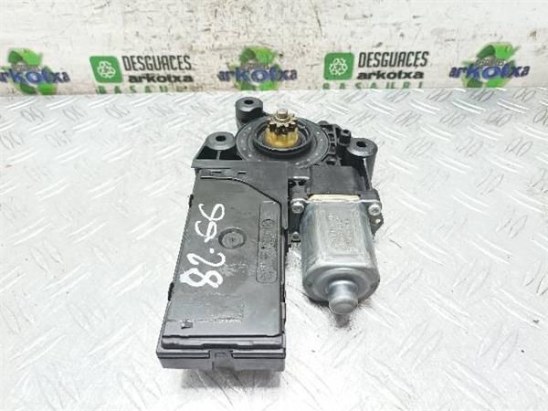 MOTOR ELEVALUNAS DEL. IZDO. Renault Scenic 1.9 DCI III (JZ) 131CV (2009-2011) (96 KW) - 23749 / F9QP8