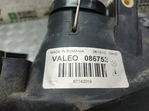FARO DEL. IZDO. Volkswagen Golf 1.4 G IV (1J1) 75CV (1997-2004) (55 KW) - 23763 / AXP