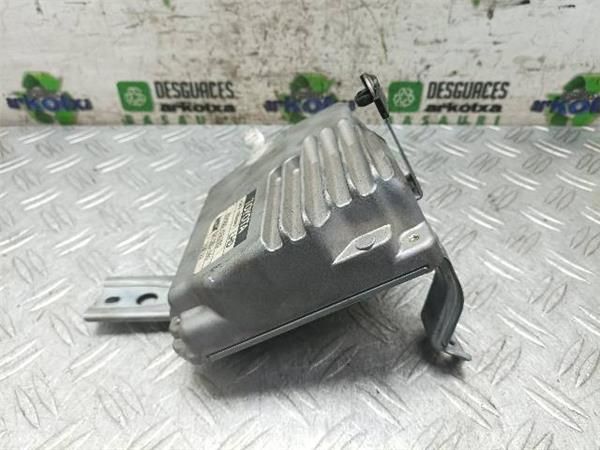 MODULO ELECTRONICO Toyota Corolla 1.6 G (E12) VVT-I 110CV (2002-2006) (81 KW) - 23860 / 3ZZ-FE