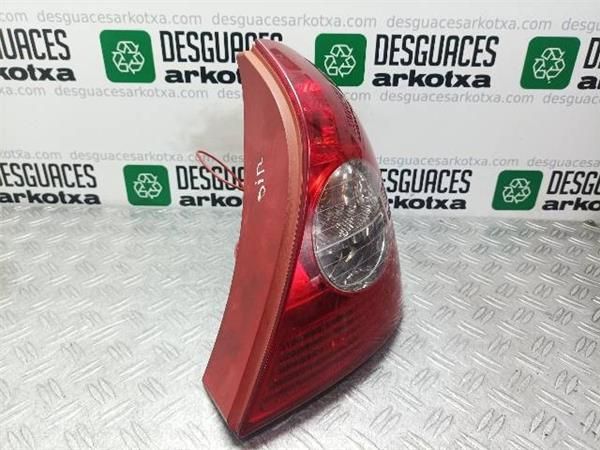 PILOTO TRA. DCHO. Renault Clio 1.2 G II (BB) 75CV (2001-2016) (55 KW) - 23929 / D4FB7 2