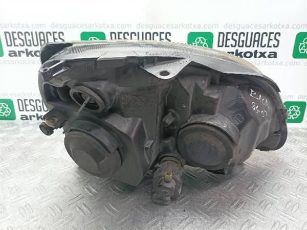 FARO DEL. IZDO. Renault Clio 1.2 G II (BB) 75CV (2001-2016) (55 KW) - 23941 / D4FB7