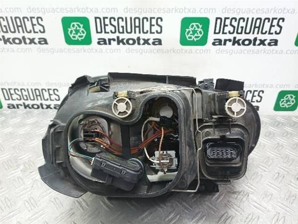 FARO DEL. IZDO. Volkswagen Golf 1.6 G IV (1J1) 101CV (1997-2004) (74 KW) - 23995 / AKL