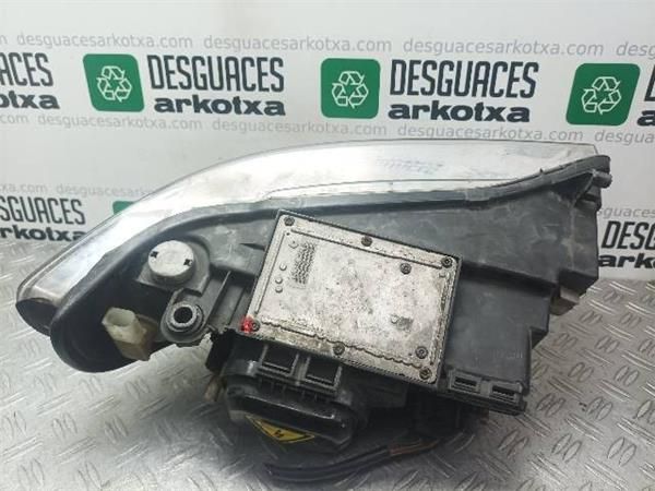 FARO XENON DCHO. Audi A4 1.8  (B5) (1999 - 2000) (110 KW) - 24050