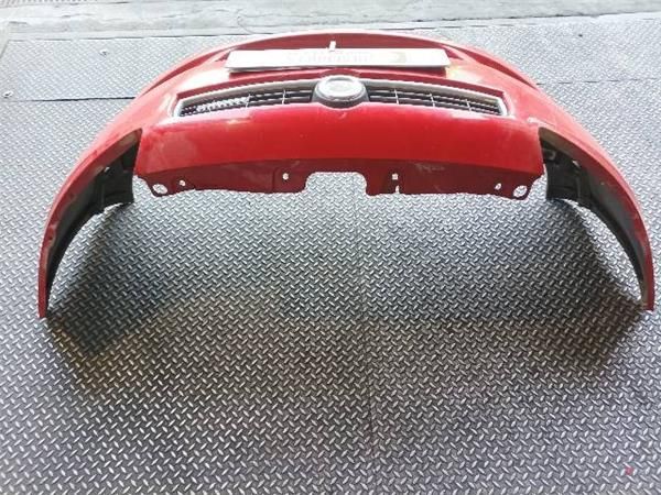 PARAGOLPES DEL. Fiat Bravo 1.9 JTD (198A) 120CV (2007-2009) (88 KW) - 24094 / 192A8000