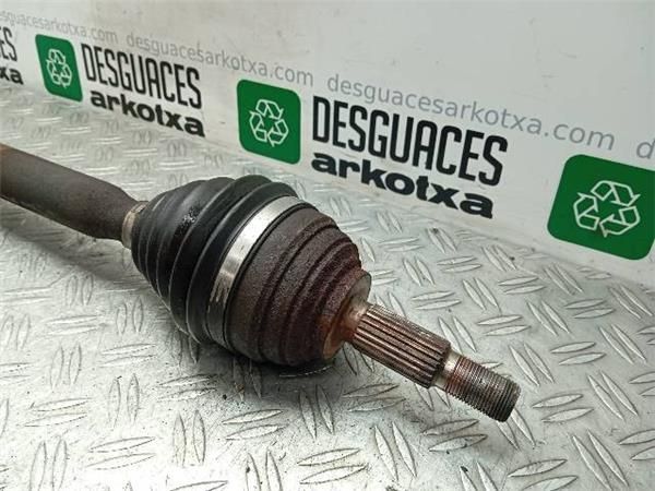TRANSMISION DEL. IZDA. Renault Megane 1.6 G II (LM) 113CV (2003-2009) (83 KW) - 24264 / K4MW7 2