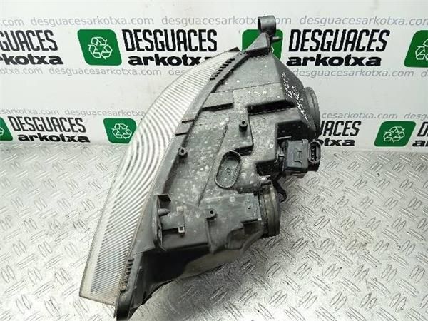 FARO DEL. IZDO. Renault Clio 1.2 G II (BB) 58CV (1998-2010) (43 KW) - 24334 / D7FG7
