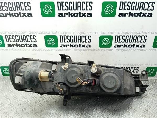 FARO DEL. IZDO. Opel Vectra 2.0 DTI B-CC (J96) 101CV (1997-2003) (74 KW) - 24580 / X20DTH