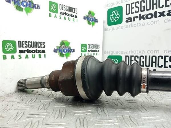 TRANSMISION DEL. DCHA. Peugeot 208 1.4 HDI I 68CV (2012-...) (50 KW) - 24621 / 8H01