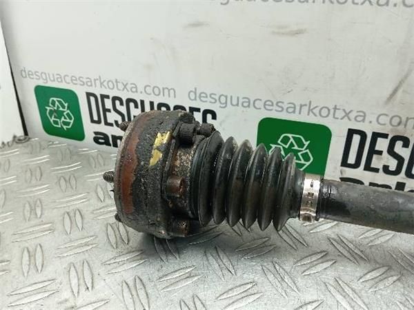 TRANSMISION DEL. IZDA. Volkswagen Vento 1.6 G (1H2) 75CV (1992-1998) (55 KW) - 24650 / AEA