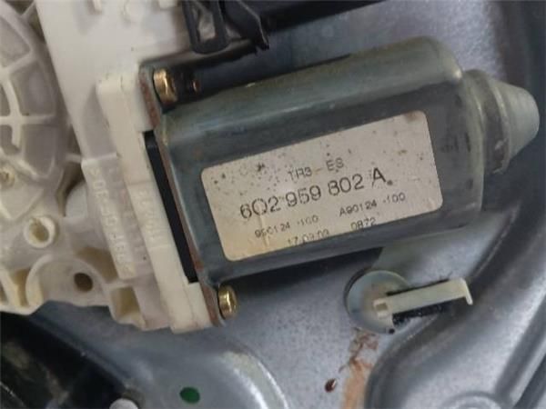 ELEVALUNAS ELECTRICO DEL. IZDO. Seat Ibiza 1.9 SDI III (6L1) 64CV (2002-2005) (47 KW) - 24669 / ASY