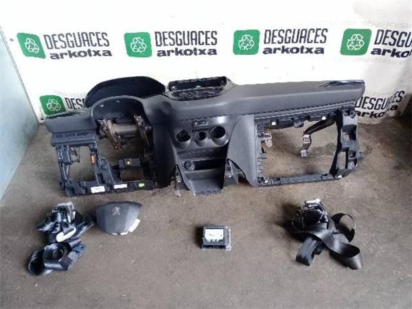 KIT AIRBAG Peugeot 208 1.4 HDI I 68CV (2012-...) (50 KW) - 24715 / 8H01