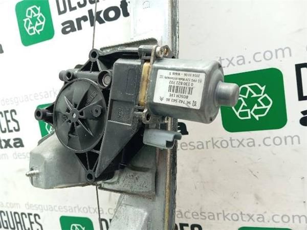 ELEVALUNAS ELECTRICO DEL. DCHO. Peugeot 208 1.4 HDI I 68CV (2012-...) (50 KW) - 24746 / 8H01