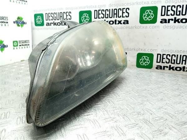FARO DEL. IZDO. Ford Focus 1.8 TDCI II WAGON 115CV (2004-2012) (85 KW) - 24783 / KKDA