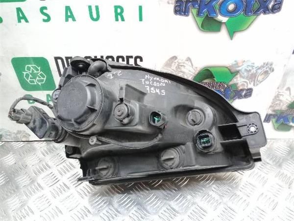 FARO DEL. IZDO. Hyundai Tucson 2.0 CRDI (JM) VGT 4X4 140CV (2006-2010) (103 KW) - 24919 / D4EA