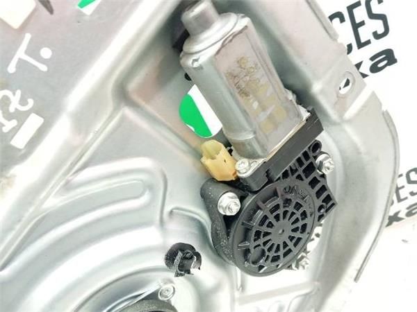 ELEVALUNAS ELECTRICO TRA. IZDO. Hyundai Tucson 2.0 CRDI (JM) VGT 4X4 140CV (2006-2010) (103 KW) - 24945 / D4EA