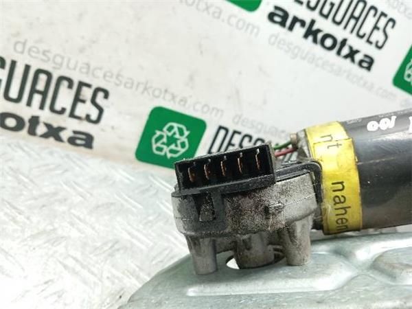 MOTOR LIMPIAPARABRISAS DEL. Audi A6 2.0 G (C4) 115CV (1994-1997) (85 KW) - 25027 / ABK